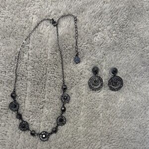 Liz Claiborne Black and Silver Necklace Set